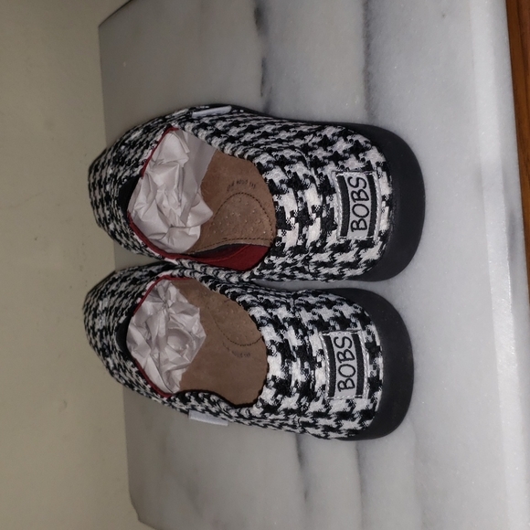 Bob's - Picture 4 of 6